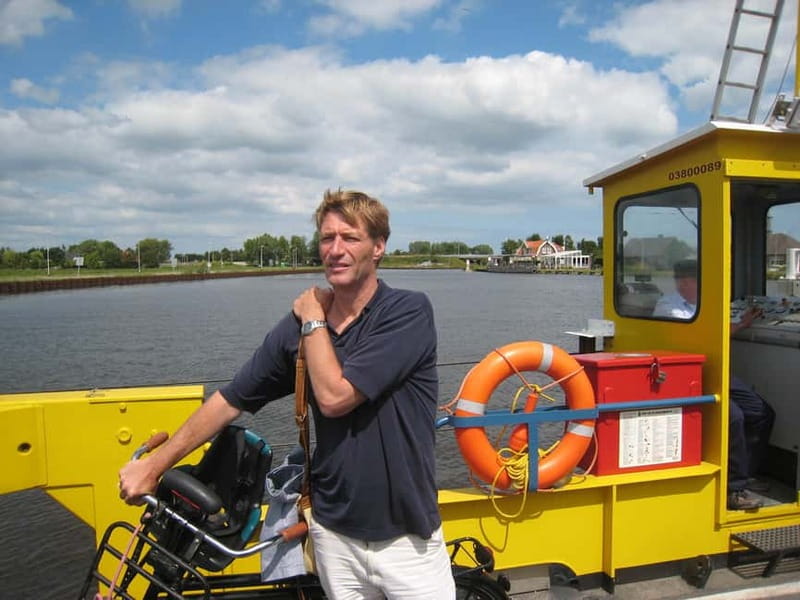 Amsterdam: Private Bike Tour - Starting with Amsterdam’s bike lanes