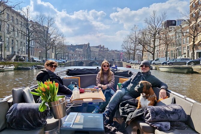 Amsterdam Private Canal Cruise – 90 Minutes through the Old City - A Quiet Start Along the Amstel