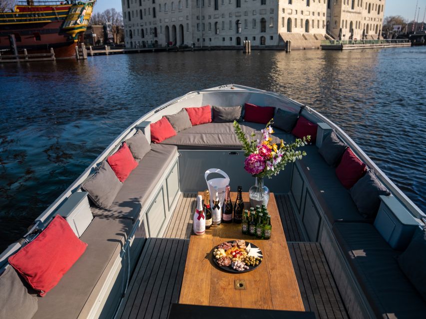 Amsterdam: Private Canal Cruise with Drinks and Snacks - Rijksmuseum, Vondelpark, and central Amsterdam views