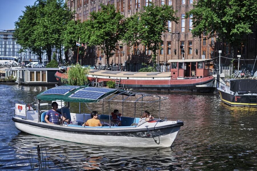 Amsterdam: Private Canal Tour - What the $157 Price Really Means