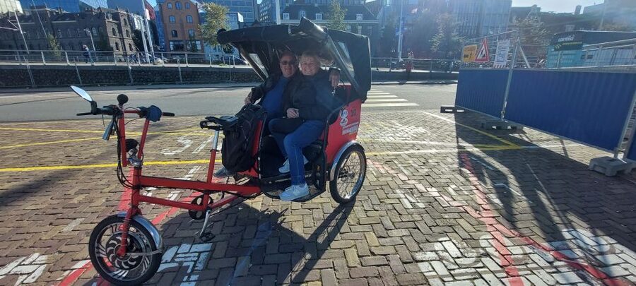 Amsterdam: Private City Highlights Tour by Rickshaw - The Red-Light District, Chinatown, and Nieuwmarkt