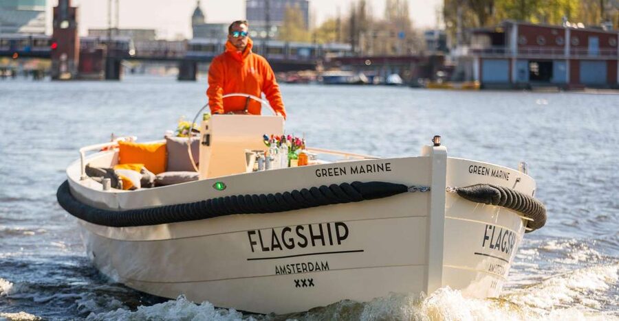 Amsterdam: Private Cruise with Drinks & Pizza or Burger - Booking details worth checking