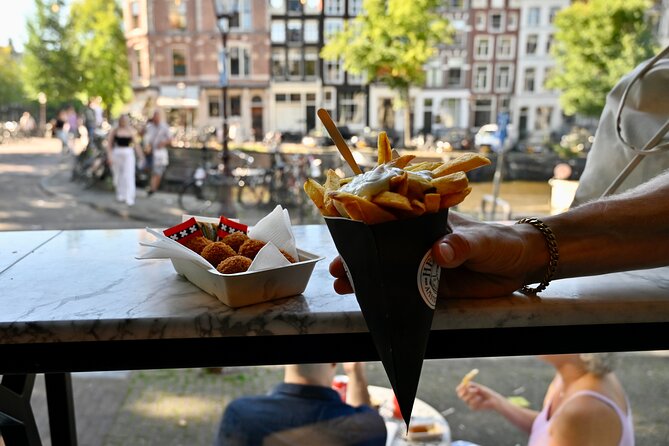 Amsterdam Private Food & Drinks Tour by UNESCO Canals & Jordaan - Negen Straatjes, fries, chocolate, and Jordaan