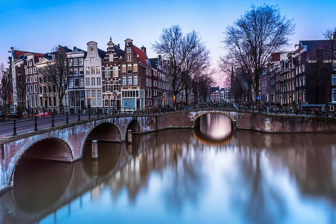 Amsterdam Private Local Transfer - The drivers: Sam, Sefa, and the human touch