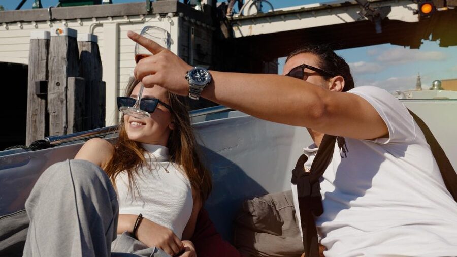 Amsterdam: Private Luxury Cruise with BBQ and Drinks - How the live-cooking BBQ works