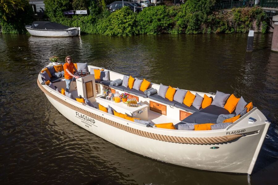 Amsterdam: Private Prosecco Canal Cruise Tour - Rijksmuseum, Vondelpark, and the wider route