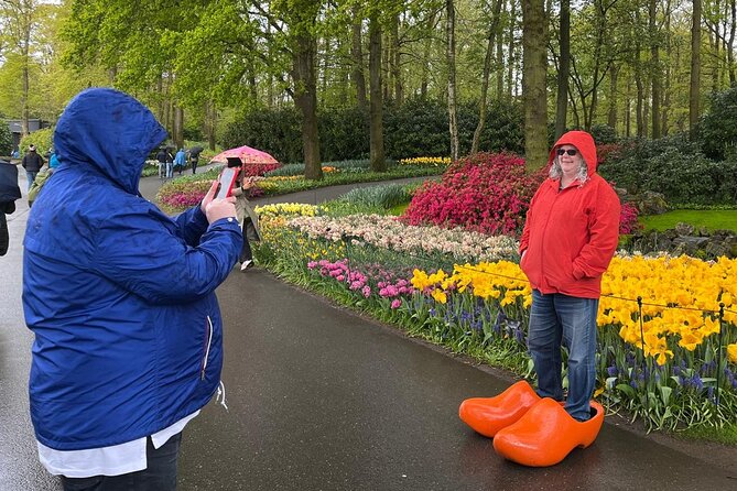 Amsterdam Private Tour to Keukenhof, Tulip Fields and Windmills - Zaanse Schans: classic windmills with useful context