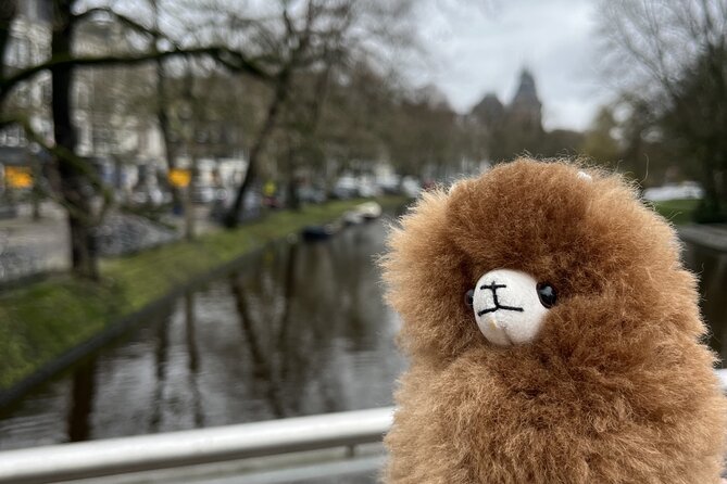 Amsterdam Private Walking & Tasting Tour - Dam Square and the Royal Palace
