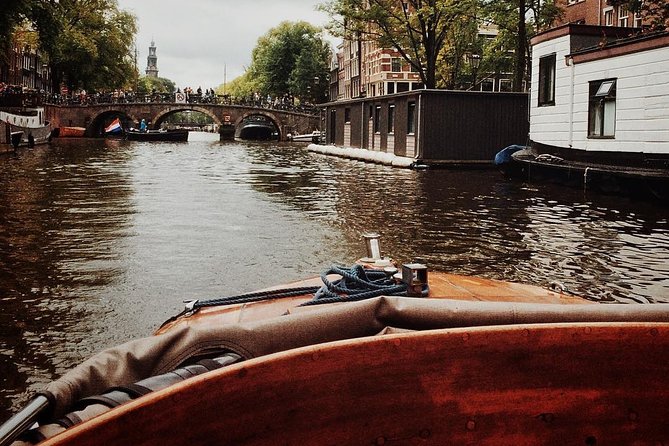 Amsterdam Private Walking Tour of Famous Painters - St. Nicholas Basilica and the Catholic-Protestant divide