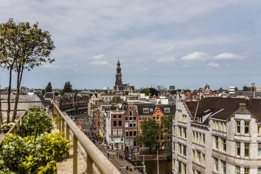 Amsterdam: Private Walking Tour of Jordaan & De 9 Straatjes - What the private format is worth at $104