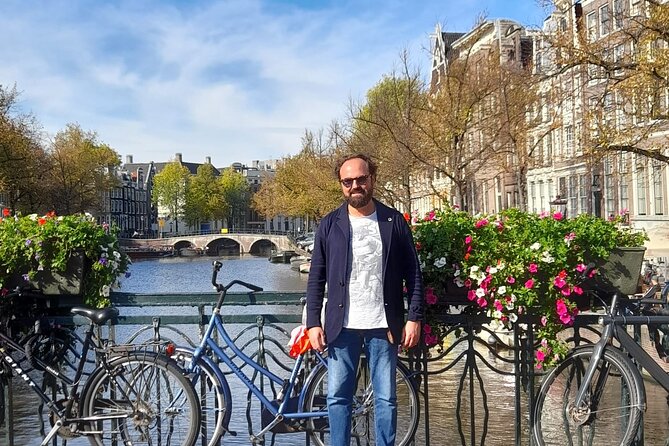 Amsterdam : Private Walking Tour With A Guide (Private Tour) - Pickup, meeting points, and the end of the walk