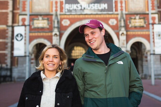 Amsterdam: Professional Rijksmuseum & Museumplein Photoshoot - Mobility and meeting-point details