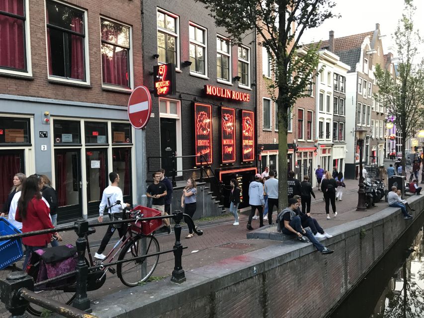 Amsterdam: Red Light District and Local Pub Tour - Key points to know before you book