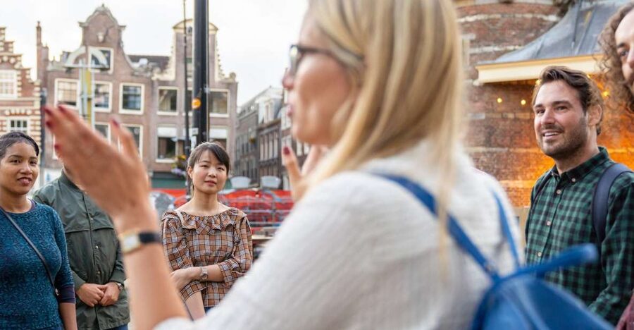 Amsterdam: Red Light District & City Tour German or English - Is $271 good value for up to four people?