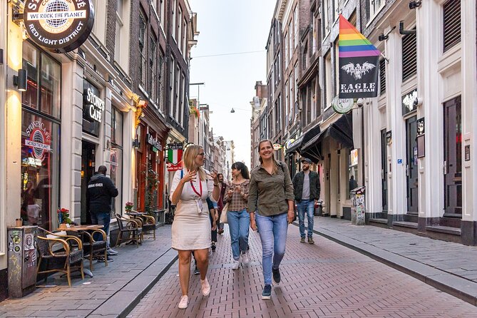 Amsterdam: Red Light District & City Tour (Private tour) - Centraal Station brings the darker side into view