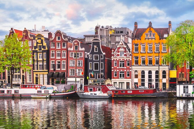 Amsterdam Red Light District Treasure: Self-Guided Tour & Quest - A phone-led walk through Amsterdam’s oldest quarter