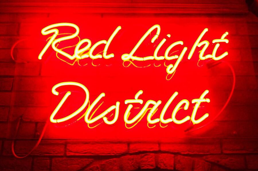 Amsterdam: Red Light District Walking Tour - Key points at a glance