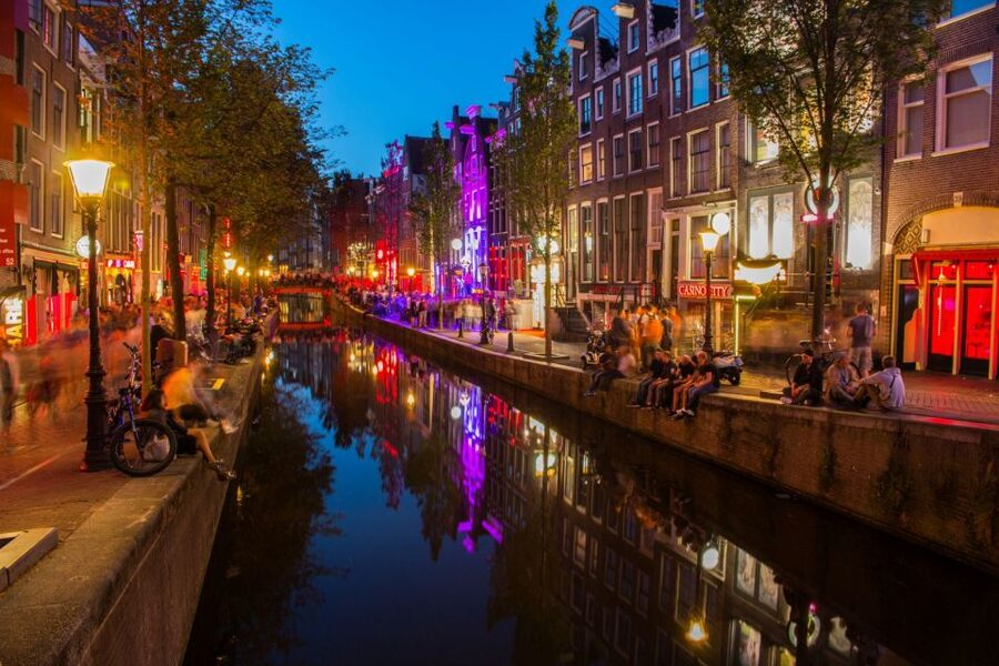 Amsterdam: Red Light District Walking Tour - Why this walk is useful in Amsterdam