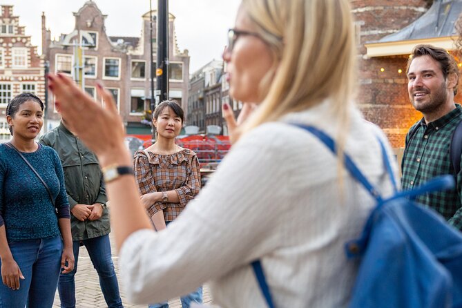 Amsterdam Red Light District Walking Tour in EN/DE/IT/ES - Why a guided walk helps here