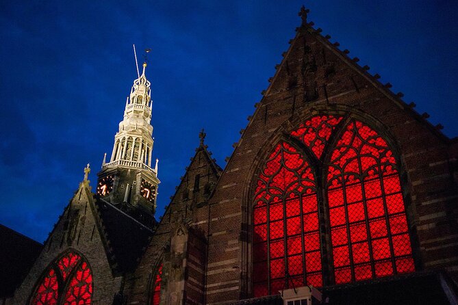 Amsterdam Red Light District Walking Tour in EN/DE/IT/ES - Nieuwmarkt, coffeeshops, and what comes next