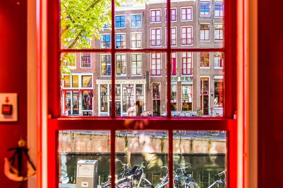 Amsterdam: Red Light Secrets Museum Entry Ticket - How long the visit takes