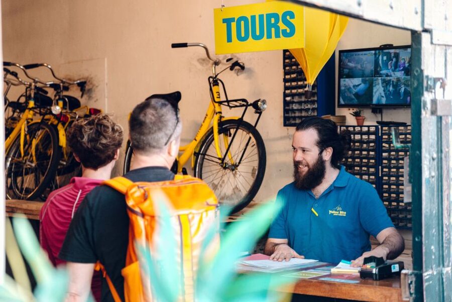 Amsterdam: Relaxed City Highlights Guided Bike Tour - Anne Frank House and the Jordaan