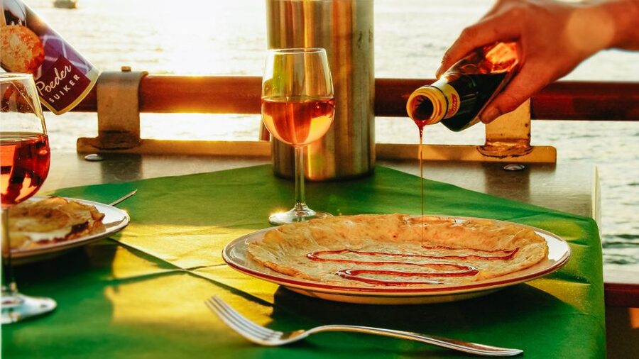 Amsterdam: River Cruise With All-You-Can-Eat Dutch Pancakes - How the Buffet Works Onboard