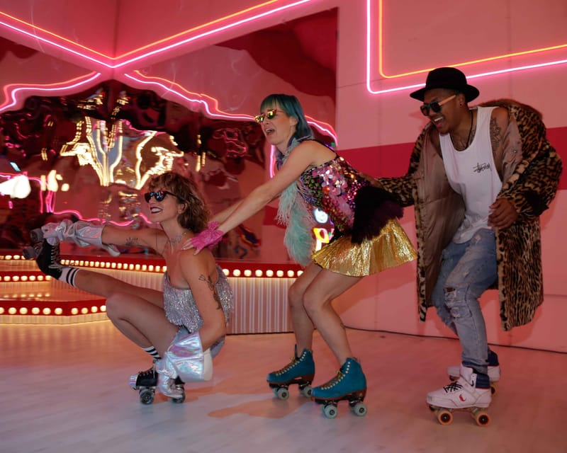 Amsterdam: Roller Dreams & Amsterdam Nightlife Experience - Booking and cancellation details