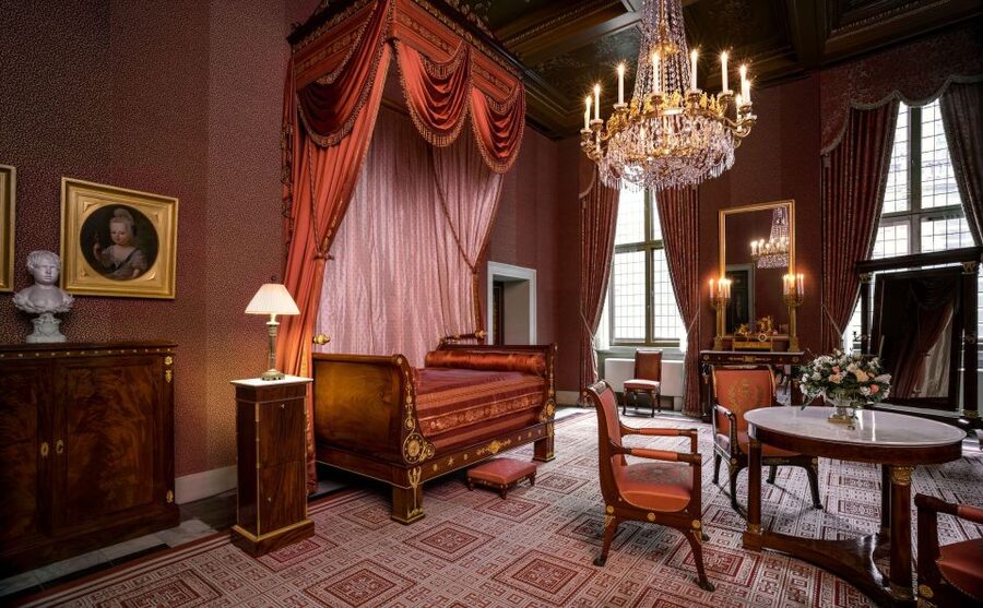 Amsterdam: Royal Palace Entry Ticket and Audio Guide - Louis Napoleon’s furniture and royal interiors