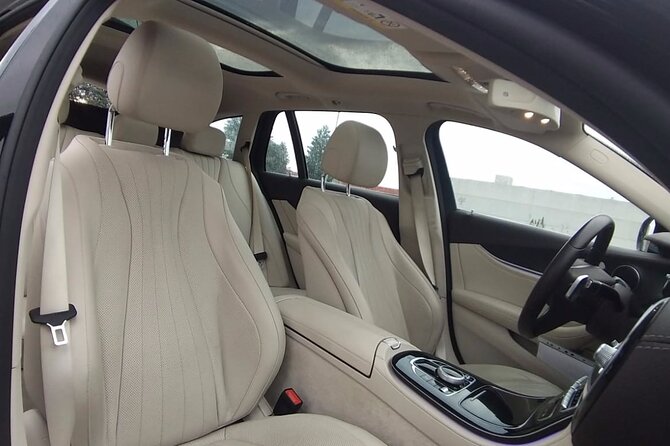 Amsterdam Schiphol Airport (AMS) to Amsterdam - Arrival Private Transfer - Who should book this Amsterdam transfer