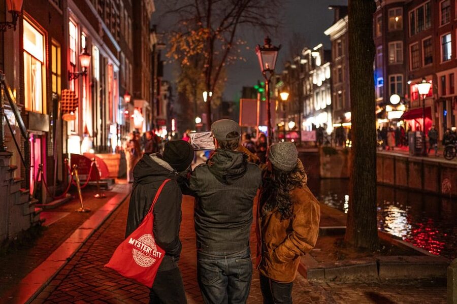 Amsterdam: Self-guided Red Light District Pub Crawl Mystery - What the three-hour format feels like