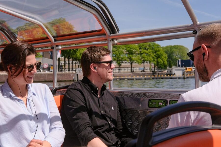 Amsterdam: Semi-Open Canal Boat Cruise - What the one-hour route gives you