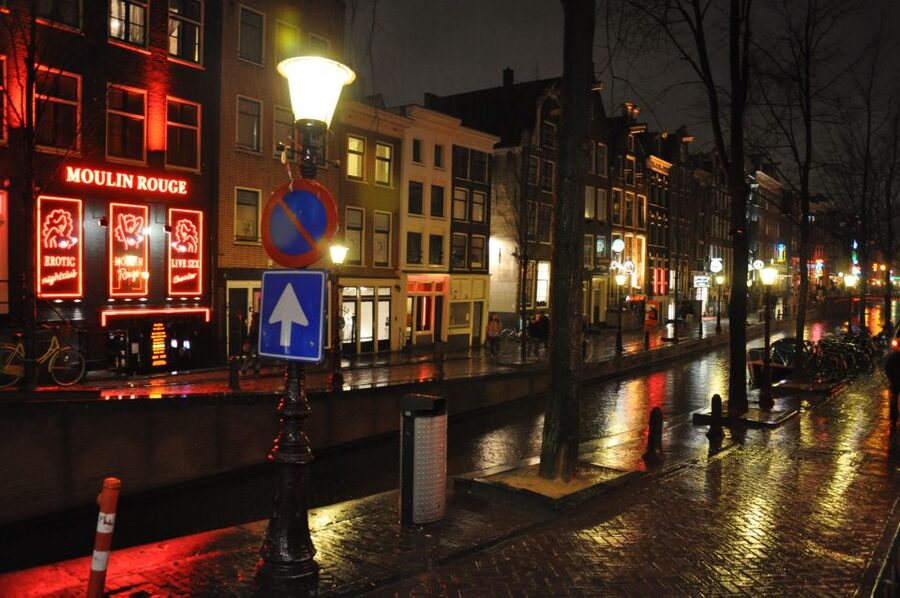 Amsterdam: Sex, Drugs, and Freedom Walking Tour - Who Should Book This Amsterdam Walk?