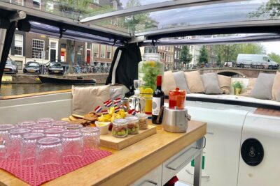 Amsterdam Small-Group Breakfast Morning Cruise