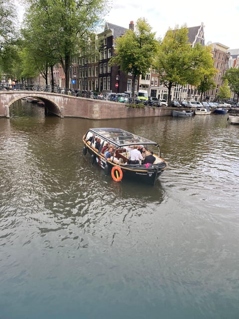 Amsterdam Small Group Canal Cruise inc Snacks/Drinks Winter - Choosing the best departure time