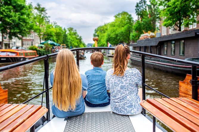 Amsterdam Small-Group Canal Cruise With Dutch Snacks and Drink - Seeing the Anne Frank House from the water