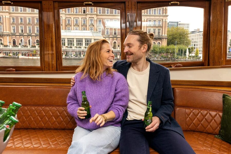 Amsterdam: The Heineken Flagship Canal Cruise - The guide makes the difference
