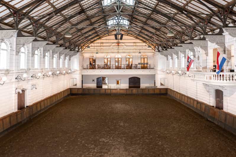 Amsterdam: The 'Hollandsche Manege' Stables Entry Ticket - Entering a 1744 Amsterdam riding school