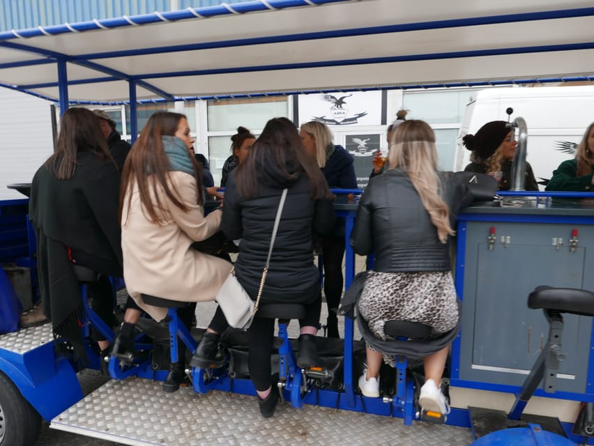 Amsterdam: The Original BUBBLES & BIKE Private Prosecco Tour - What the 85 minutes feel like