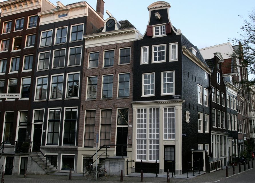 Amsterdam: The Story of History & Culture Walking Tour - What the $37 price really buys you