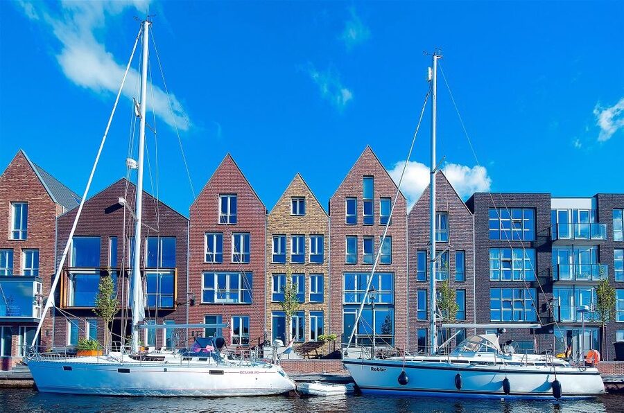 Amsterdam to Haarlem: Private Day-Trip Experience - What the guide can add to the experience