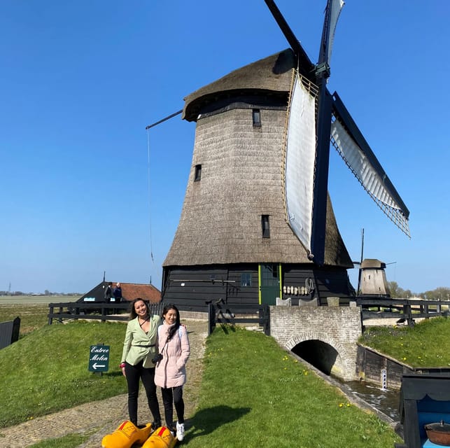 Amsterdam: Tulip Fields Day Tour with Lunch & Windmill - The 1633 windmill and its working machinery
