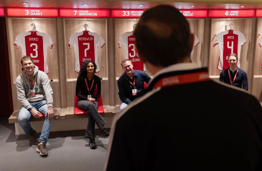 Amsterdam: VIP Johan Cruijff ArenA Tour with Drink and Scarf - My call: book it for access, not just the scarf