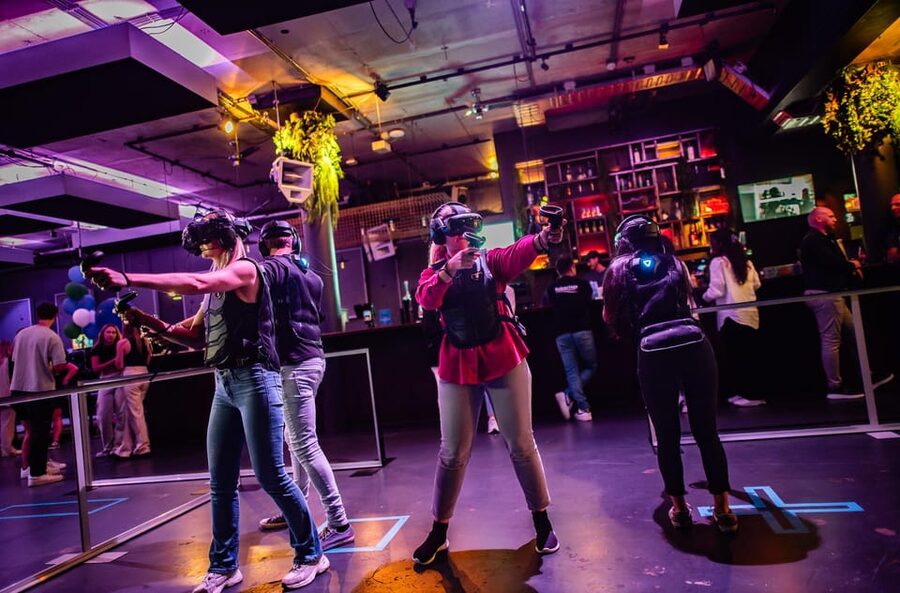 Amsterdam: VR Starter Pack with 6 Tokens - Six tokens and the freedom to choose