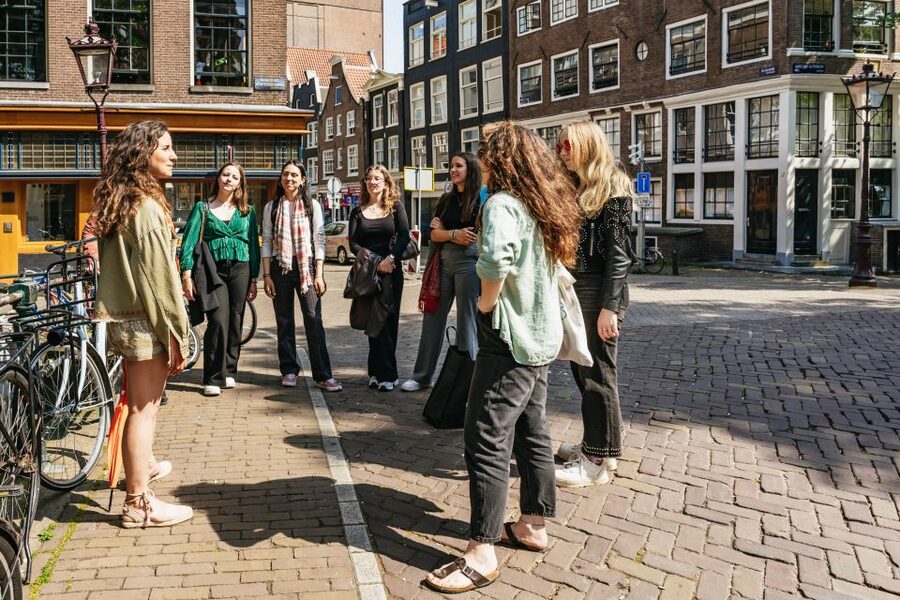 Amsterdam: Walking Tour, Jewish Museum & Synagogue Tickets - Why the museum and walk work better together