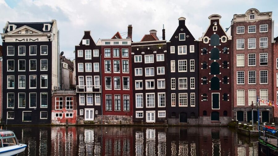 Amsterdam Walking Tour with a Local - What you pay for, and what remains extra