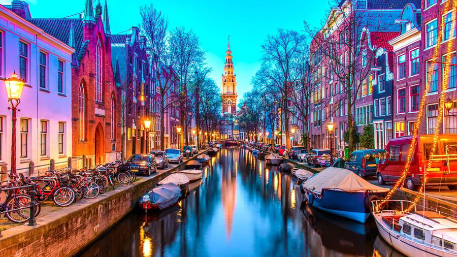 Amsterdam Walking Tour with a Local - Should you book this Amsterdam walking tour?