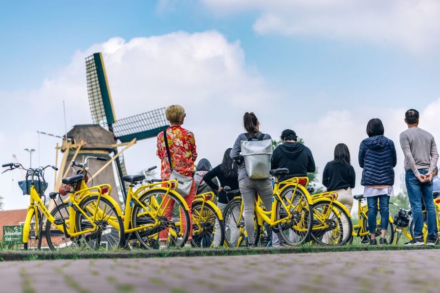 Amsterdam: Waterland District Countryside Villages Bike Tour - Leaving Central Amsterdam for Waterland