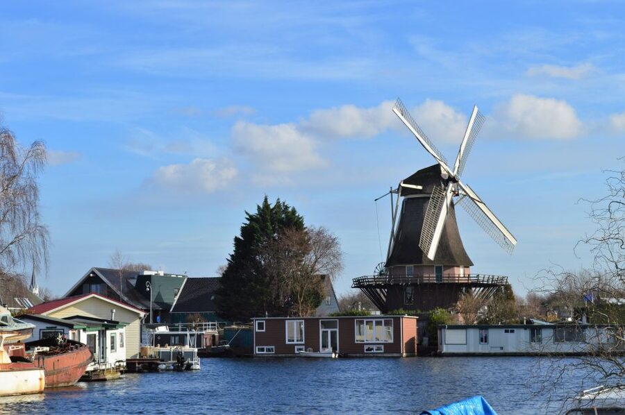 Amsterdam: Windmill Guided Tour - Watching the sails and water system work