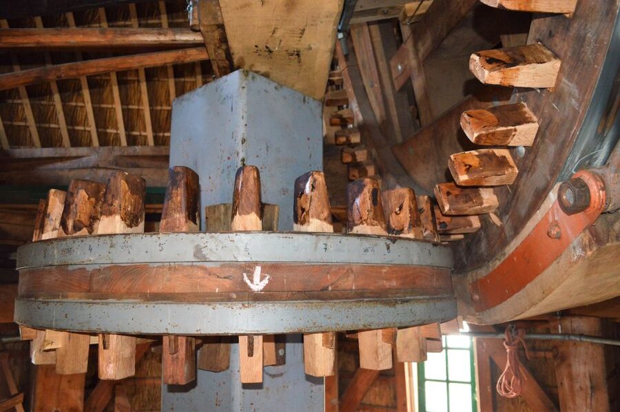 Amsterdam: Windmill Guided Tour - The attic figures and the Rembrandt connection